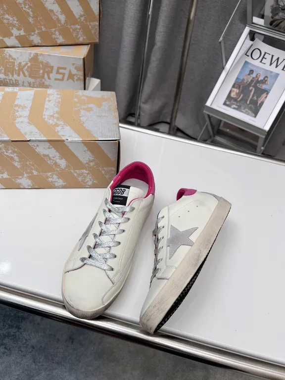 Golden Goose Shoe 